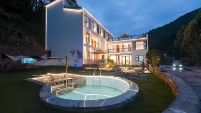 Huachuan County Qingsu Huajian Homestay Hotels near Bamboo Sea Wild Animal Park