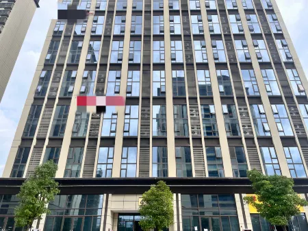 Qixingguan Yuejie Hotel (Bijie High-speed Railway Station)