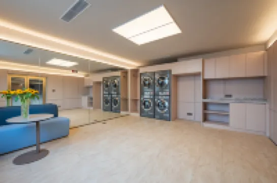 HanTing Hotel (Langfang Railway Station Wanda Plaza)