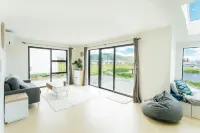Bluebird Apartment