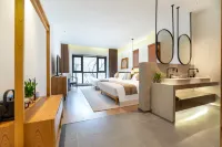 WALL Hotel Chang'an Designer Hotel (Xi’an City Wall Railway Station Hotel) Hotels in Xi'an
