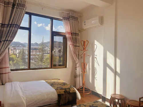 Jiatingyi Hotel - balcony