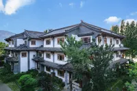 Kunming Yuanshan Elegant Lake View Villa Hotel (Dianchi Nationality Village) Hotel berhampiran Yangjia Courtyard