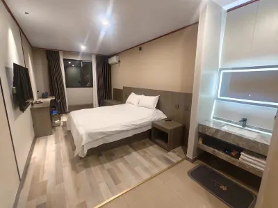 AA Hotel (Jimo Bailian Outlet) Các khách sạn gần Qingdao Xinghua Automobile Engineering College