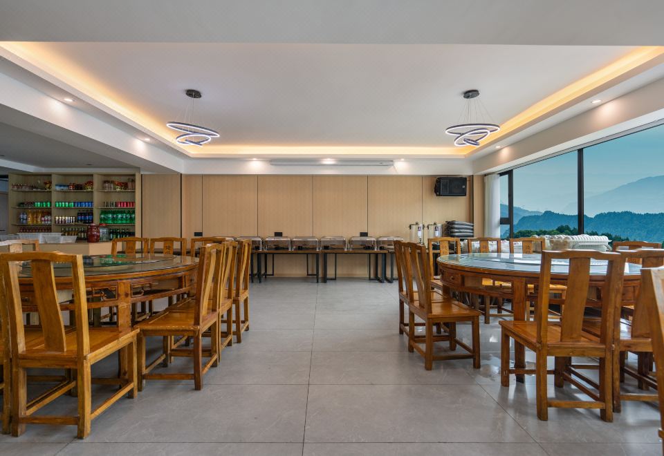 3. 윈하이 리조트 ..