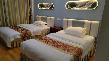 Kangding Spring Xinquanyi Villa Отели в г. Кандин