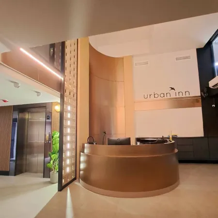 Urban Inn Myra Meranti
