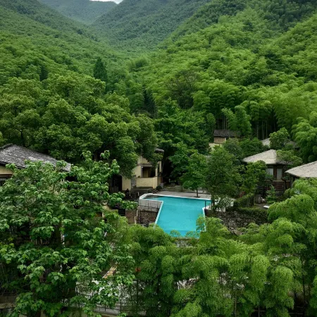 Anji Jane Eyre Hot Spring B&B