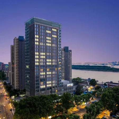 Park Inn by Radisson Nanjing Zhongshan North Road  Отели рядом с достопримечательностью «Йиджианг Тауер»
