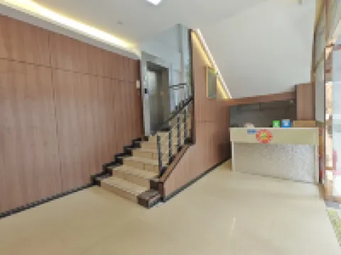 Fuxin Apartment (Puning Shangliao E-commerce Park Store)