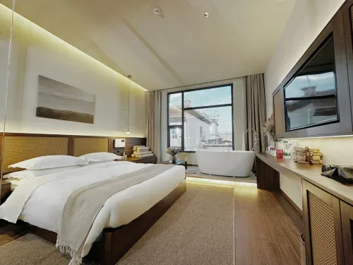 Chuanxi Cloud Light Luxury Homestay