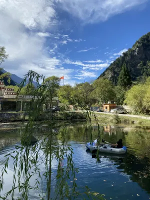 Geyaxi Chateau Manor Hotels in Danba