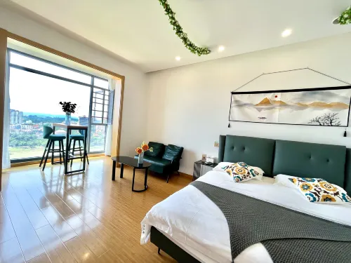 Xishuangbanna Jinghong Shisansu Riverview Theme Homestay - Holiday Apartments