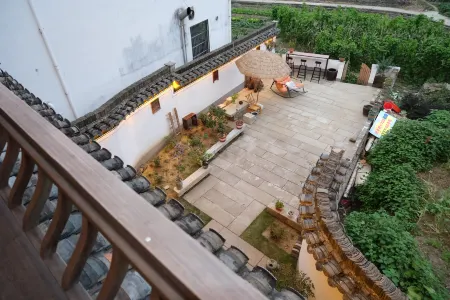 GreenWildCourtyard Отели рядом с достопримечательностью «Fenglehu Scenic Area»