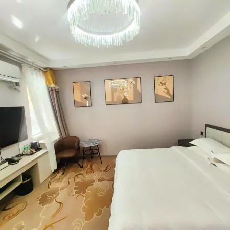 Jinhong Hotel