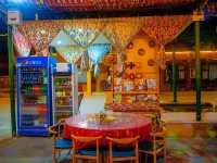 Turpan Momingpinju Homestay (Grape Valley Scenic Area Qingwa Lane) Hotels in Turpan
