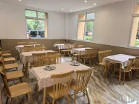 Jiuzhaigou Qingxin Yayuan Homestay Отели в г. Цзючжайгоу