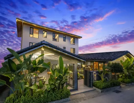 Yinqi Wuxiang Nacuo Guesthouse Отели рядом с достопримечательностью «Fujian (Nanjing) Tulou Scenic Area»