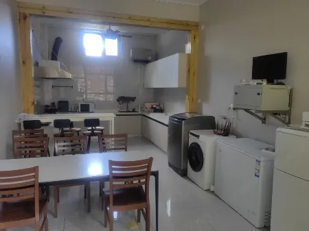 Qichi Homestay Отели рядом с достопримечательностью «Taishan Palace»