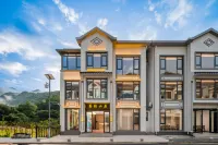 Xiang Wang Shan Jian Zhu (Sanqing Mountain Scenic Area Gangshou Cableway Store)