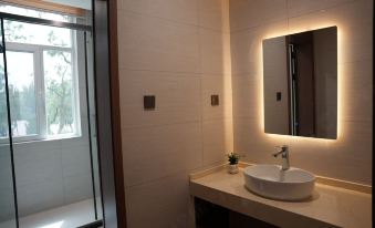 Yongjing Centennial Zhaoyuan Hotel