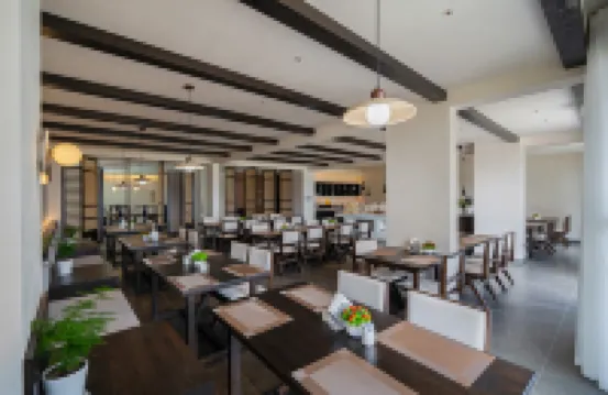 Lugu Lake Qingchen International Lake View Resort Manor (Daluoshui Pier Branch)