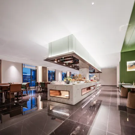 Hejiang Chuanyuan Zunyue Hotel (Meilicheng Financial Center)