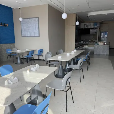 Lisi Future Hotel (Rizhao Xinhe Impression City University Town Branch)