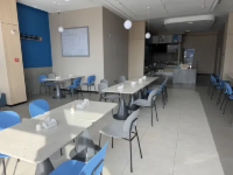 Lisi Future Hotel (Rizhao Xinhe Impression City University Town Branch)