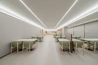 Quanji Hotel (Baimahe Metro Station Branch, Xixian New Area, Xianyang) - พร้อมอาหารเช้า