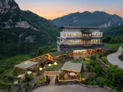 Flower Valley · Real-Scene Homestay โรงแรมใน