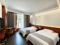 Furong Xiaozhu Homestay - Parkering