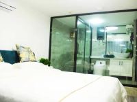 珠海红窗花度假公寓 - 经典大床房