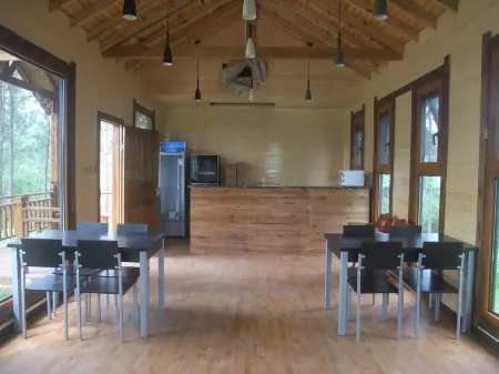 Xiao Senlin Resort Hotel Отели рядом с достопримечательностью «Bailu Square»