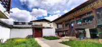 Songji Sky Ranch in Renan Valley Hotels near Shangri-La Scripture Printing Lamasery