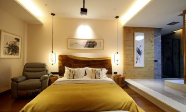 Dujiangyan.LiuHe.BiSu