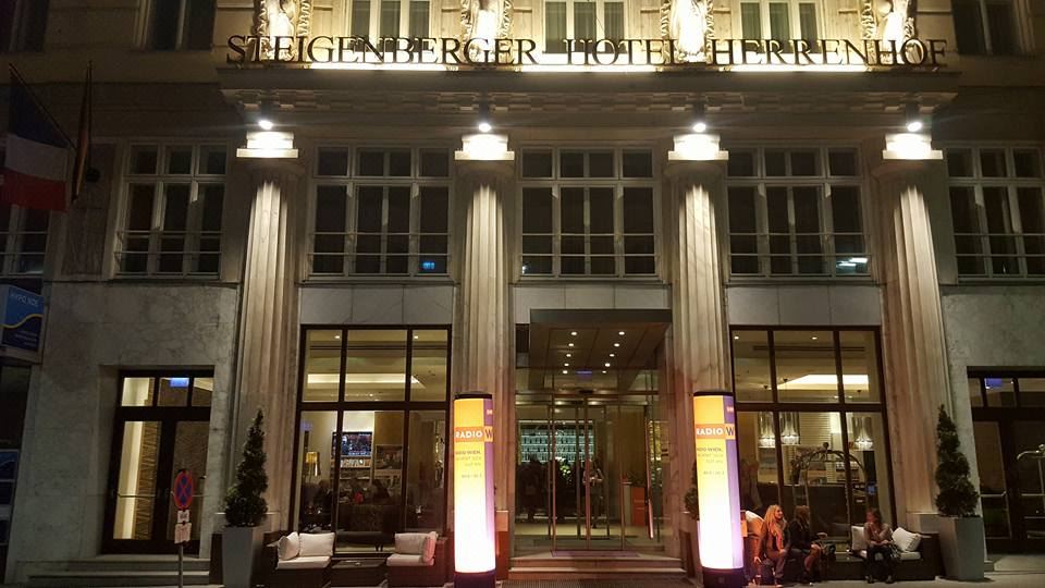 1. 슈타이겐베르거 ..