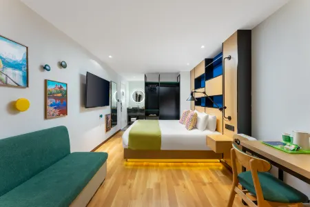 Campanile Hotel(Wuhan Huanghelou,Fuxing Road Metro Station) Отели рядом со станцией Wuchang Railway Station