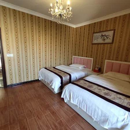 Fuyang Huanju Hotel