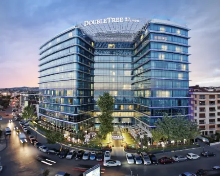ダブルツリー バイ ヒルトン イスタンブール モダ イスタンブールのホテル