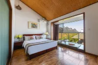 Guilin Qingshanshe (Taohua River Reed Flute Cave Scenic Area) Hotels in Guilin