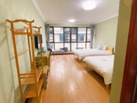 新昌峰情山舍民宿 - 观景双床房