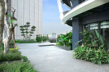 Jhl Solitaire Gading Serpong