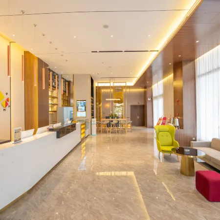 Borrman Hotel (Qinzhou Pubei Station)