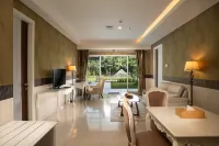 Le Eminence Puncak Hotel Convention & Resort - balcony