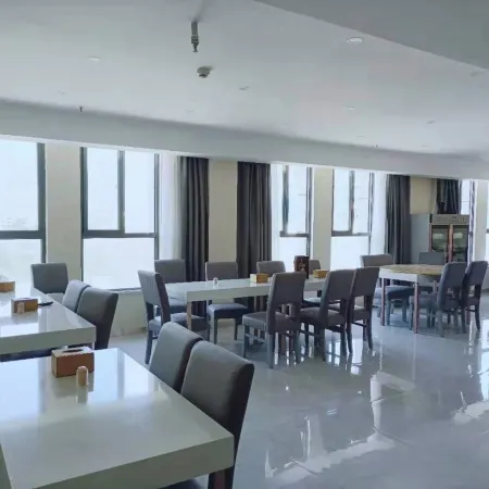 Lifeng Hotel Universal Pearl City Store