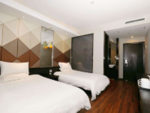 弗思特逸住酒店(上海延安西路店) - 标准间