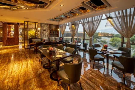 the Star Hotel Отели рядом с достопримечательностью «Chaotian»