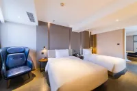 Atour Hotel (Yinchuan Drum Tower Pedestrian Street) Hotels near Yinchuan Railway Station