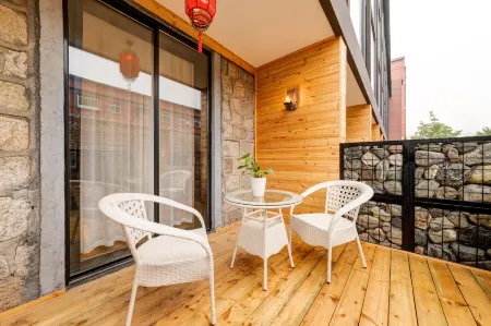 Floral Jiyi Hotel (Huayin)